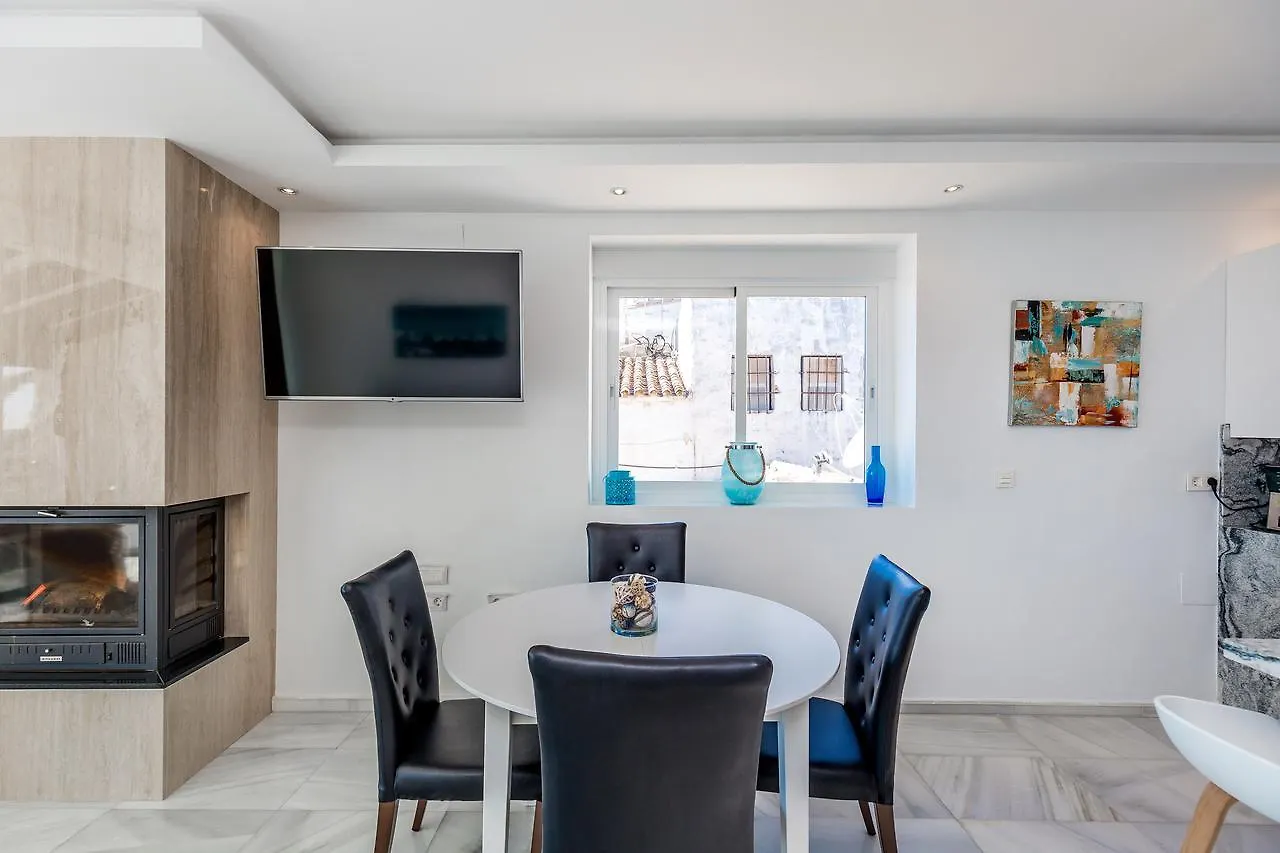 Front Line Penthouse Puerto Banus With Sea Views Apartment Marbella